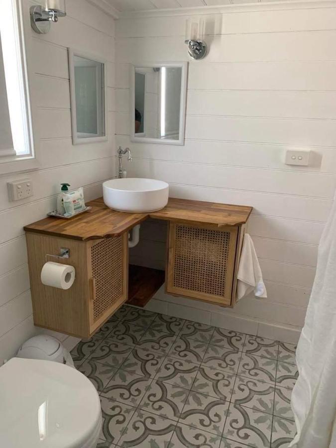 The Wandering Duck - Heritage Tiny House Strahan Esterno foto