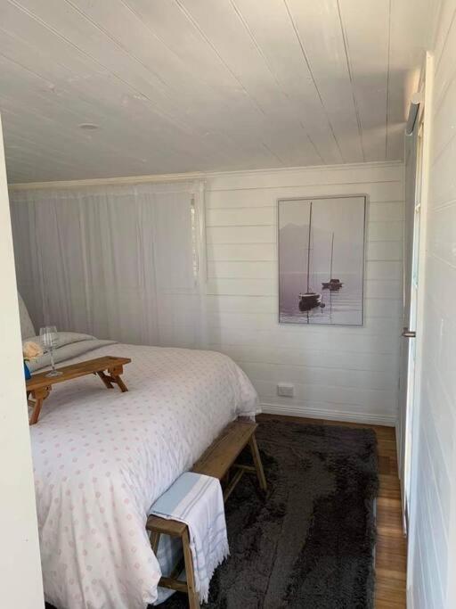 The Wandering Duck - Heritage Tiny House Strahan Esterno foto